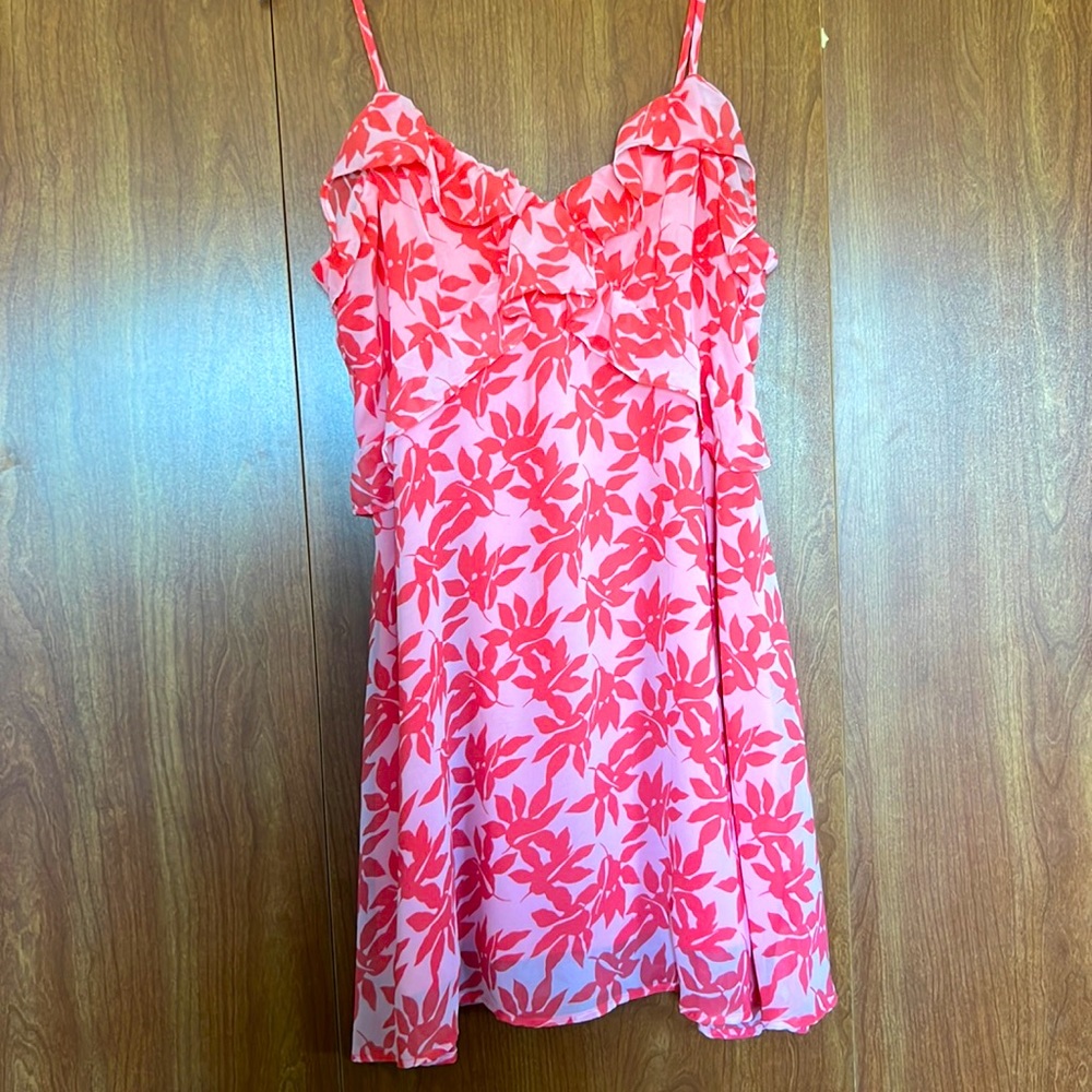 Pink flower pattern short dress